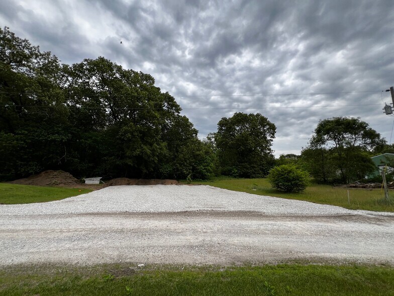 5783 E State Road 10, Demotte, IN à louer - Photo de l’immeuble – Image 2 sur 3