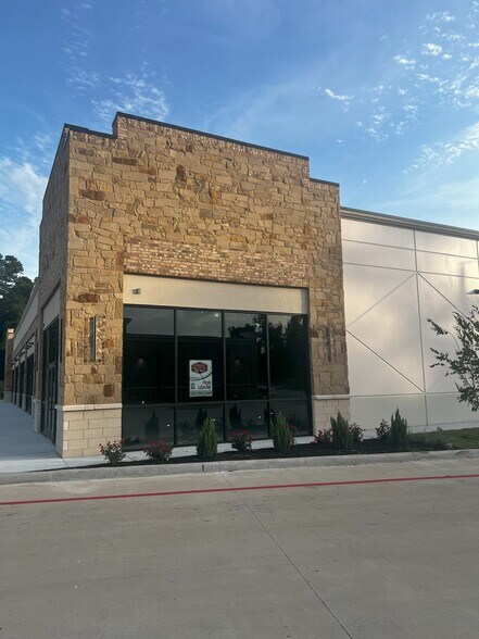 29707 Tomball Parkway, Tomball, TX à louer - Photo de l’immeuble – Image 3 sur 7