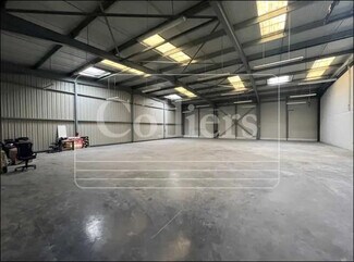 Plus de détails pour Local d'activités à louer