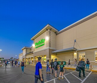 Plus de détails pour 21 Alafaya Woods Blvd, Oviedo, FL - Local commercial à louer