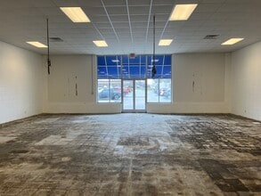 49-125 Cumberland Plz, Crossville, TN à louer Photo de l’immeuble– Image 2 sur 4