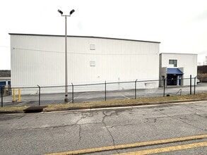 1955 Dove St, Macon-Bibb, GA à louer Photo de l’immeuble– Image 1 sur 7