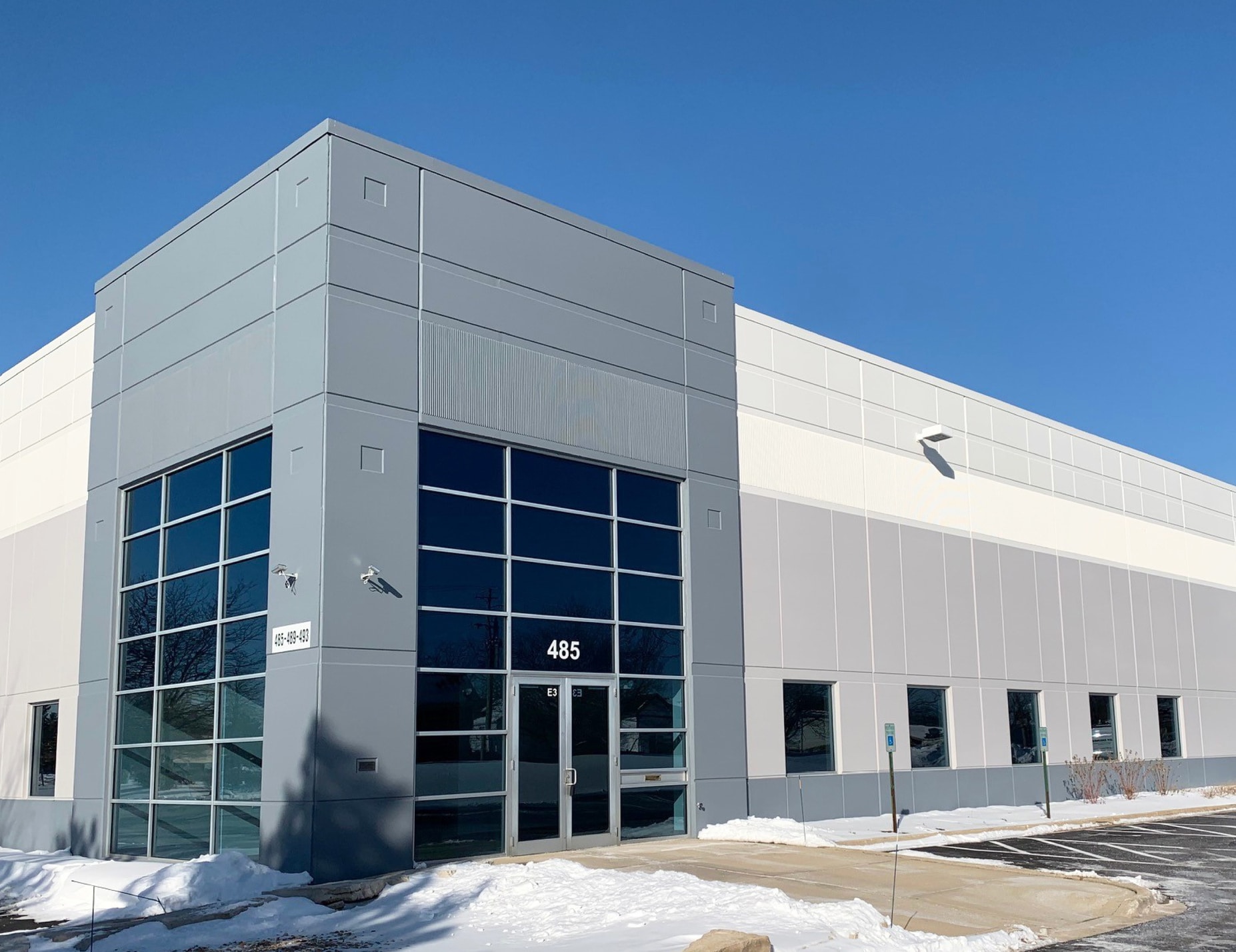 485-493 Mission St, Carol Stream, IL à louer Photo de l’immeuble– Image 1 sur 4