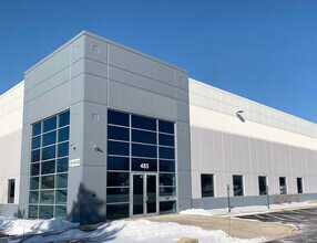 485-493 Mission St, Carol Stream, IL à louer Photo de l’immeuble– Image 1 sur 4