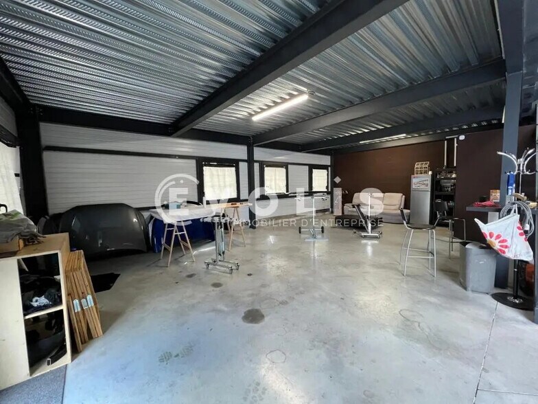 Local d’activités dans Genay à louer - Photo de l’immeuble – Image 3 sur 10