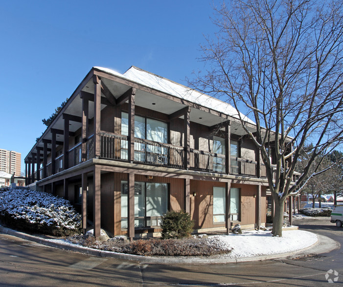 2630 Kipling Ave, Toronto, ON à vendre - Photo de l’immeuble – Image 2 sur 3