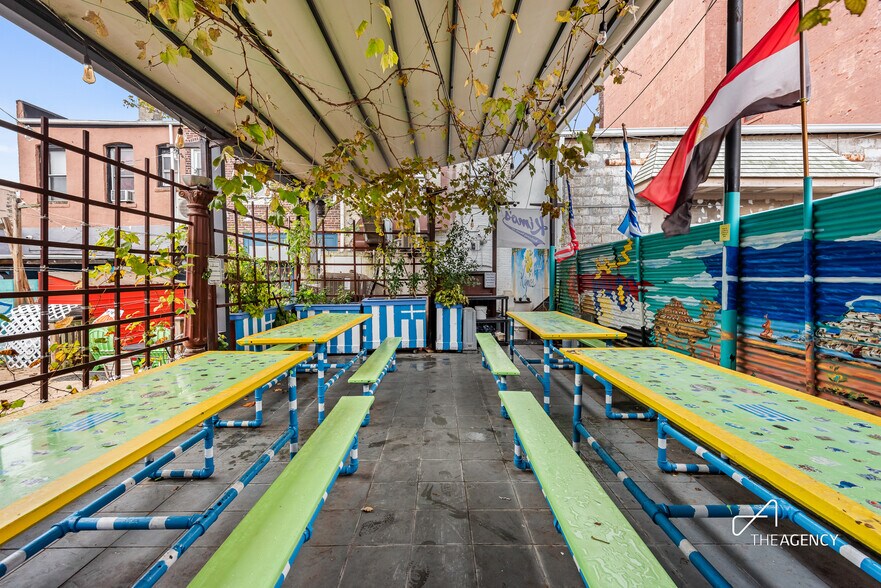 92-16 Rockaway Beach Blvd, Rockaway Beach, NY à louer - Photo de l’immeuble – Image 3 sur 8