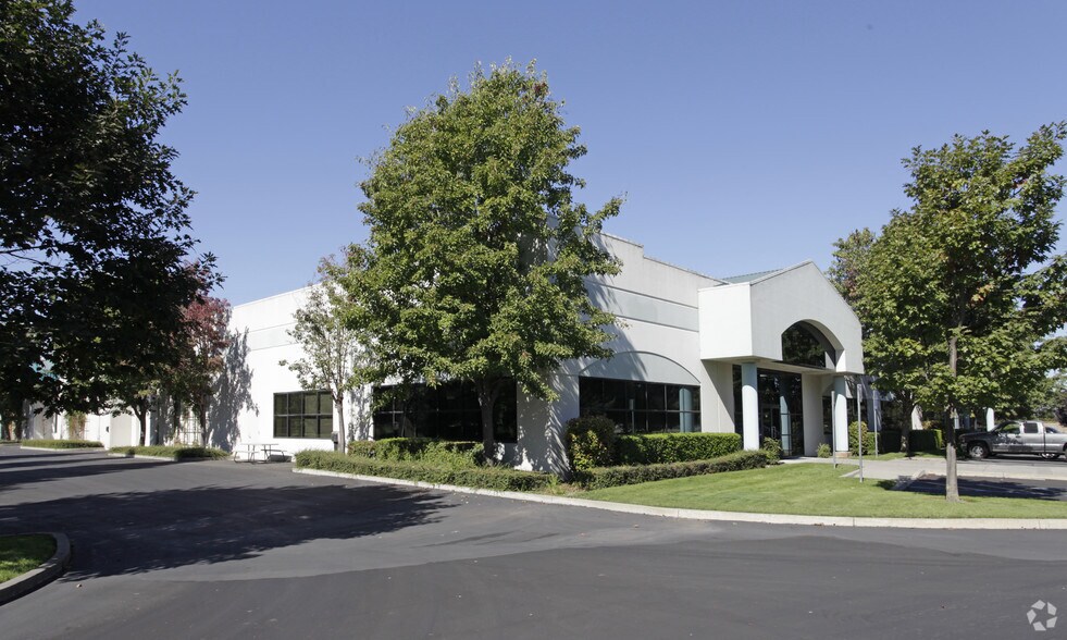 30-50 Harlow Ct, Napa, CA à louer - Photo de l’immeuble – Image 2 sur 3