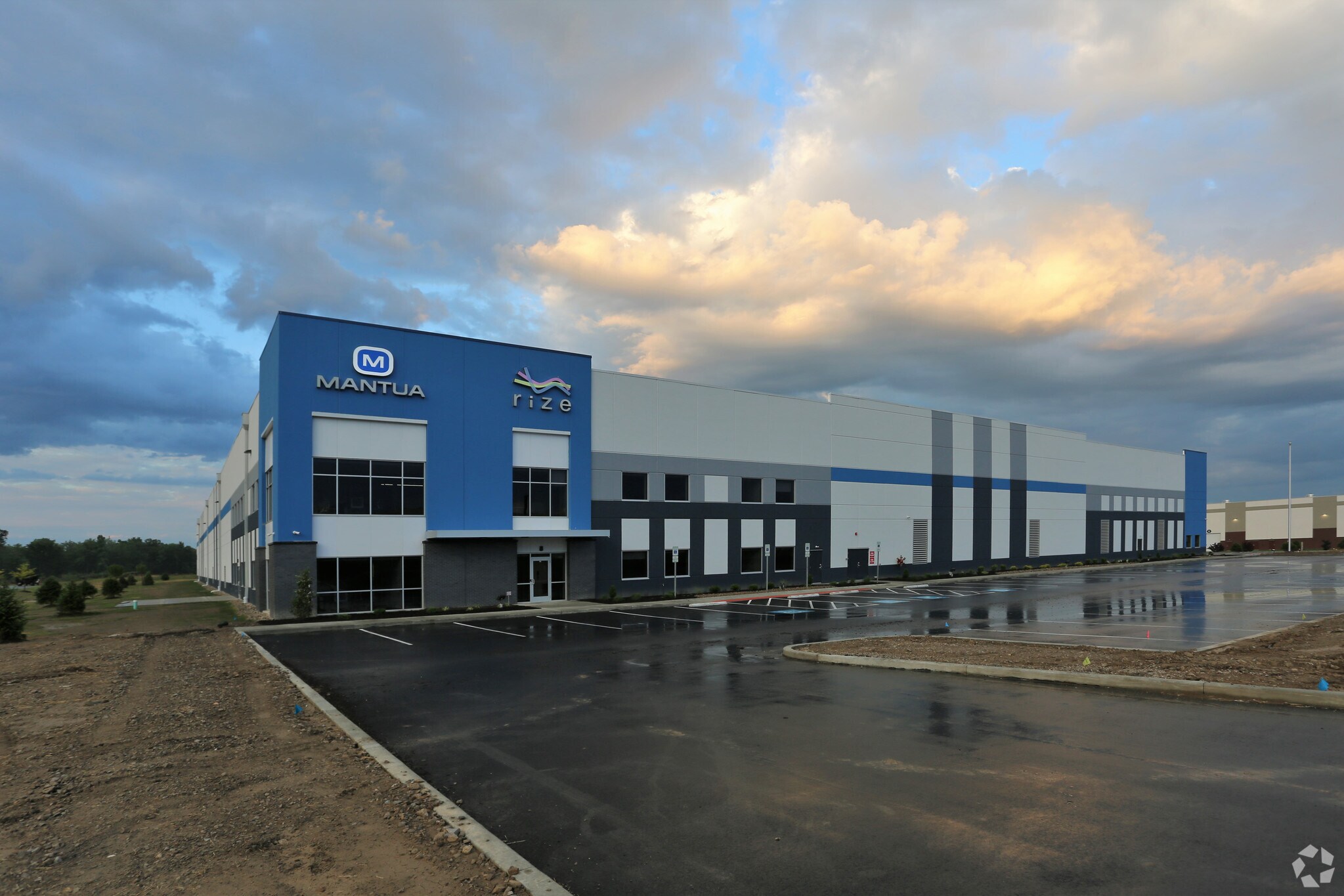 31000 Diamond Pky, Glenwillow, OH à louer Photo principale– Image 1 sur 13