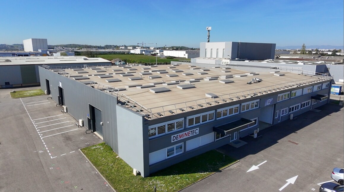 9 Avenue Du Maréchal De Lattre De Tassigny, Meyzieu à louer Photo principale– Image 1 sur 21