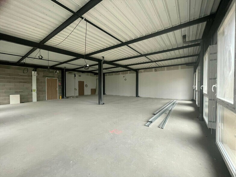 Bureau dans Villefranche-sur-Saône à vendre - Photo intérieure – Image 1 sur 5