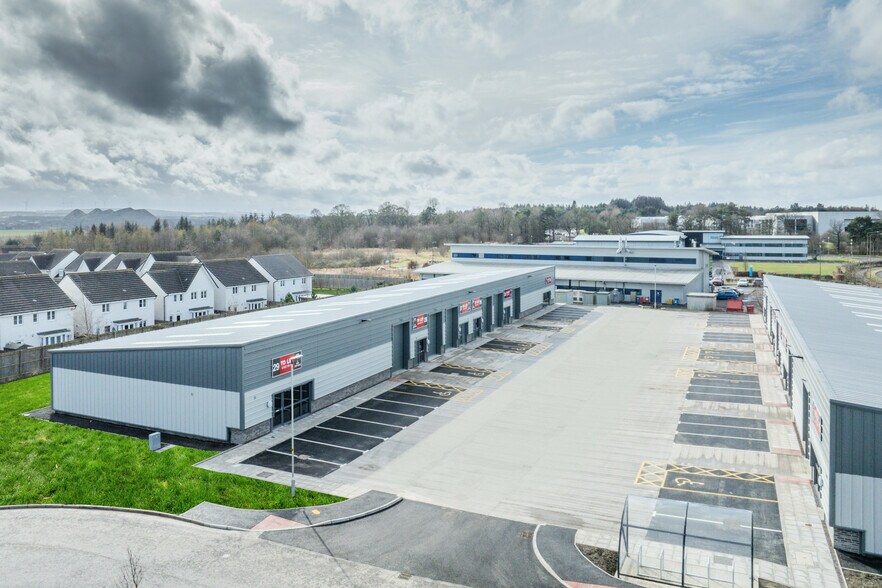 Appleton Parkway, Livingston à louer - Photo de l’immeuble – Image 3 sur 10