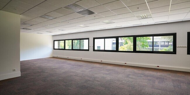 Plus de détails pour Bureau à louer