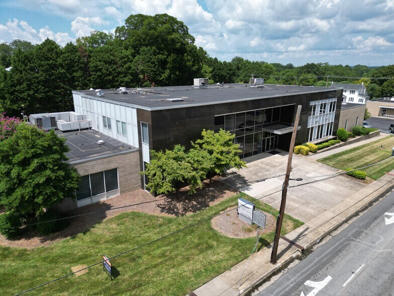 507 W Innes St, Salisbury, NC à louer - Photo de l’immeuble – Image 3 sur 12