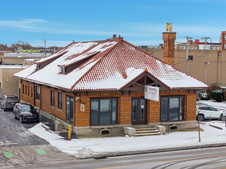 1175 E Main St, Rochester, NY à vendre - Photo de l’immeuble – Image 2 sur 34