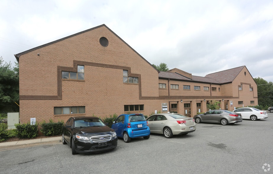 1400-1410 Millgate Dr, Winston-Salem, NC à louer - Photo principale – Image 1 sur 18