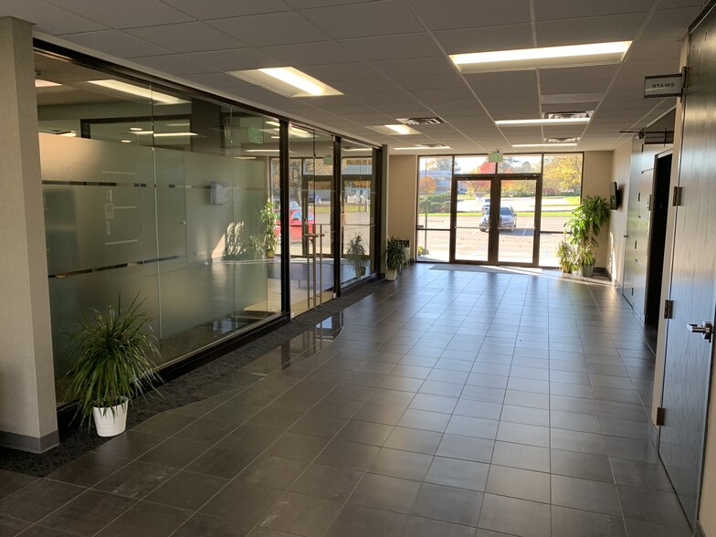9011 N Meridian St, Indianapolis, IN à louer - Photo intérieure – Image 3 sur 4