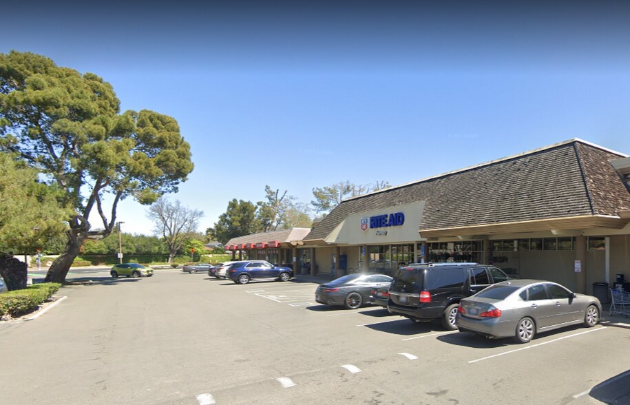 Se Hopyard Rd, Pleasanton, CA à louer - Photo de l’immeuble – Image 1 sur 7