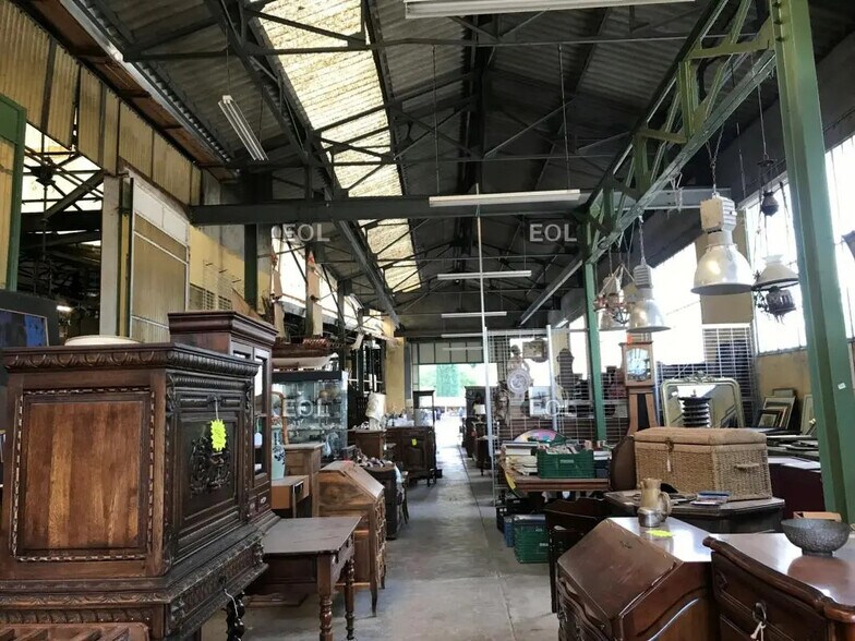 Industriel/Logistique dans Les Mées à vendre - Photo de l’immeuble – Image 3 sur 7