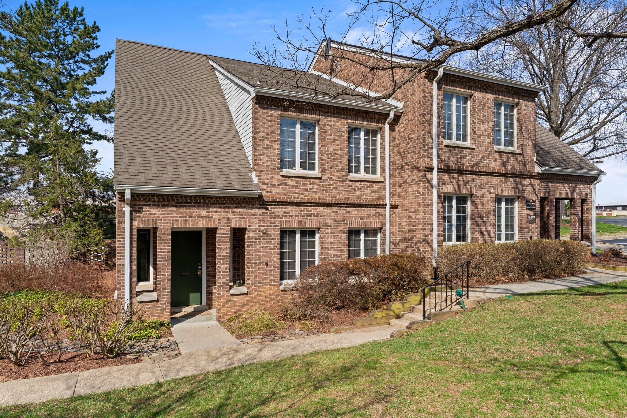 11739-11741 Bowman Green Dr, Reston, VA à louer Photo principale– Image 1 sur 12