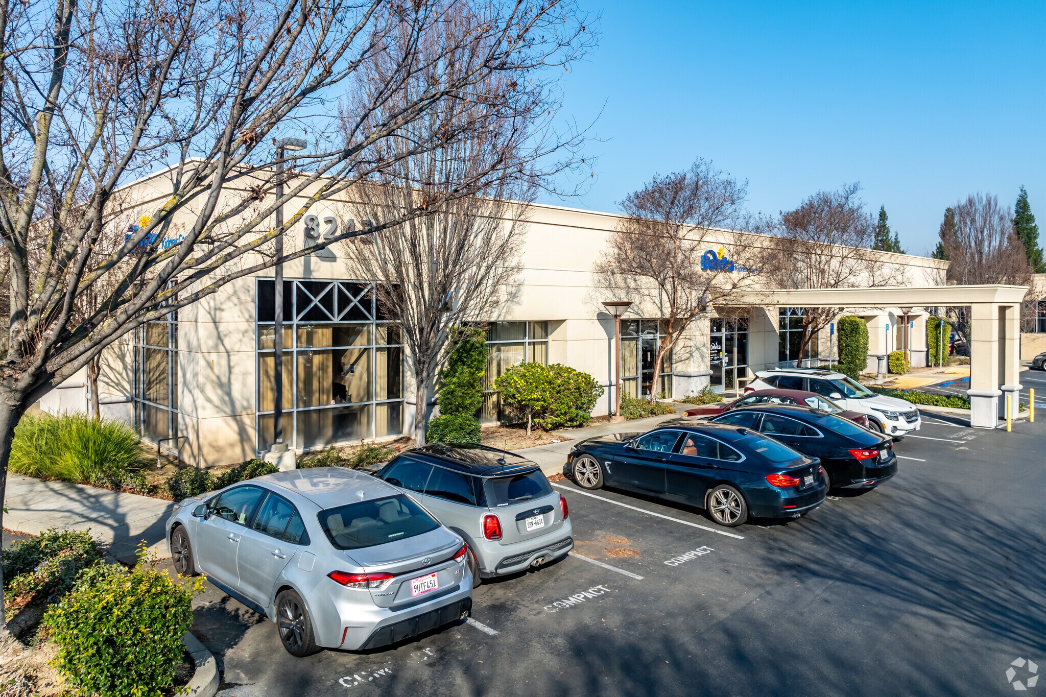 8243 E Stockton Blvd, Sacramento, CA à vendre Photo principale– Image 1 sur 5