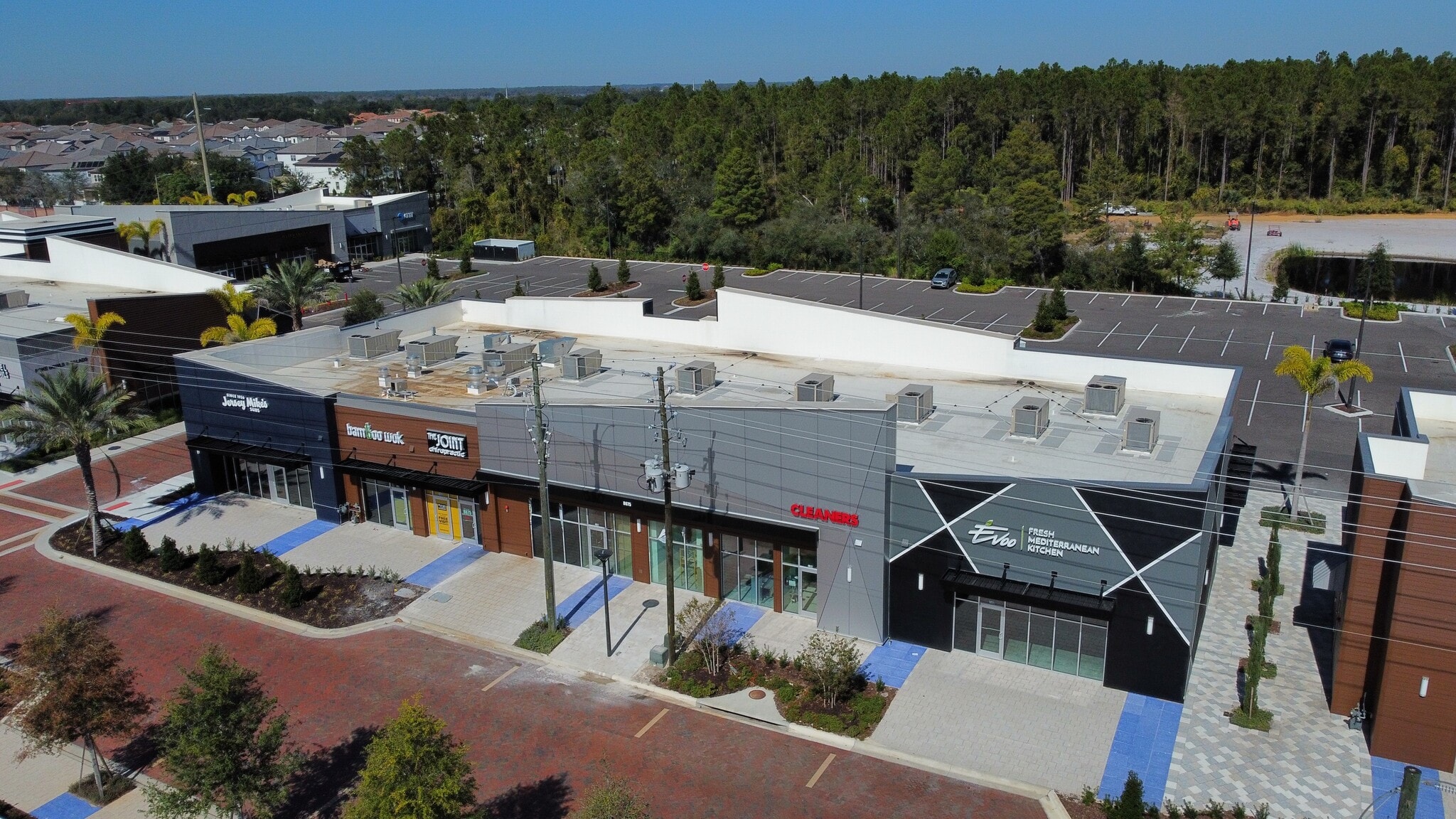 Apopka Vineland Rd & Daryl Carter Pkwy, Orlando, FL à louer Photo de l’immeuble– Image 1 sur 2