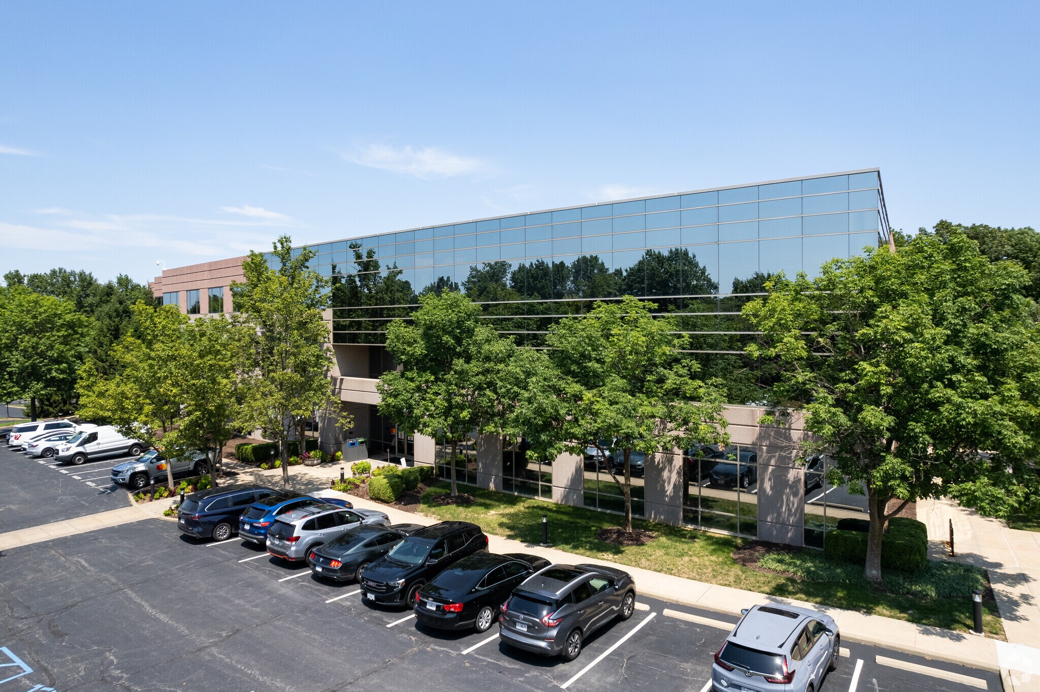 5555 Winghaven Blvd, O'Fallon, MO à louer Photo principale– Image 1 sur 15