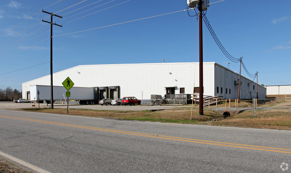 614 Daniel St, Tarboro, NC à louer - Photo de l’immeuble – Image 2 sur 7