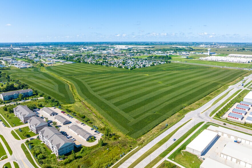 141 SE 19th St, Grimes, IA à vendre - Photo de l’immeuble – Image 3 sur 13