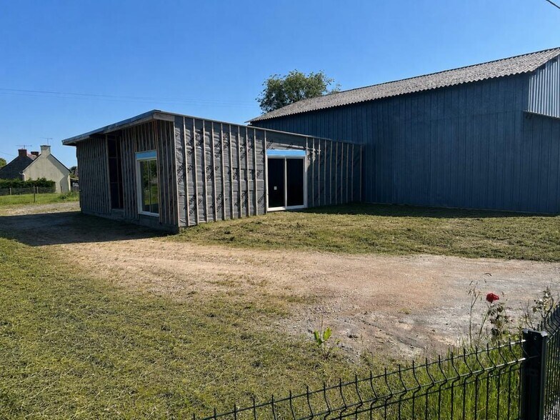 Local d'activités dans Ploërmel à vendre - Photo de l’immeuble – Image 3 sur 5