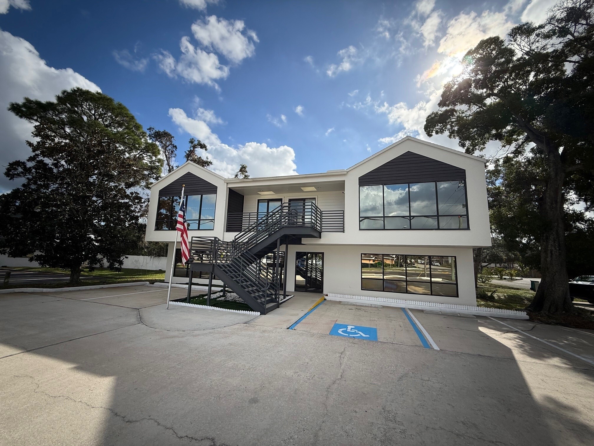 47 W New Haven Ave, Melbourne, FL à louer Photo intérieure– Image 1 sur 8