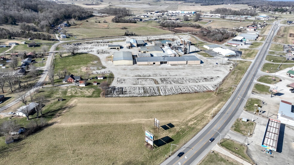 1921 N Main St Industrial Facility portefeuille de 7 biens à vendre sur LoopNet.fr - Aérien – Image 1 sur 17