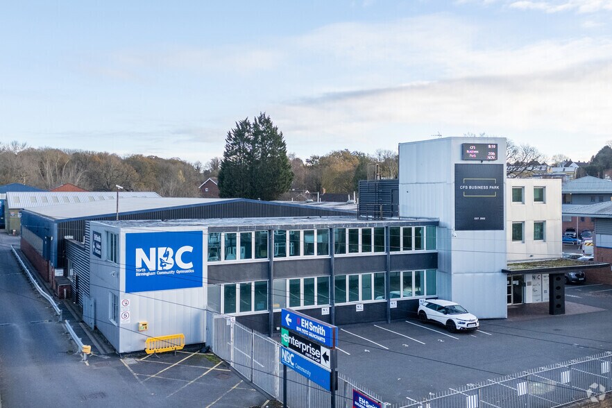 Coleshill Rd, Sutton Coldfield à louer - Photo principale – Image 2 sur 3