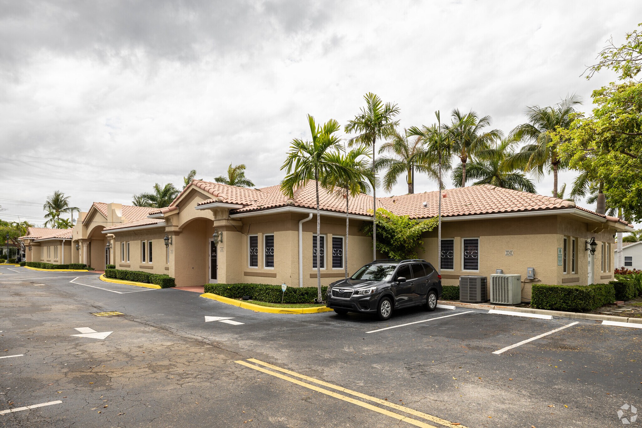 650-660 E Hillsboro Blvd, Deerfield Beach, FL à louer Photo principale– Image 1 sur 12
