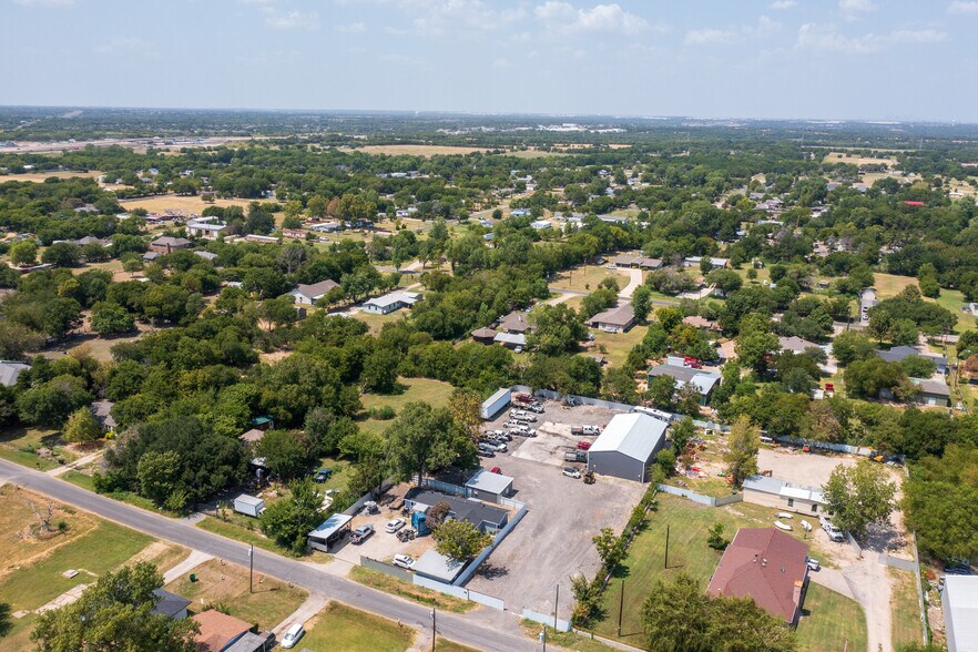 1222 Jackson St, Red Oak, TX à vendre - Photo de l’immeuble – Image 2 sur 29