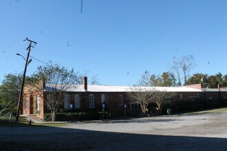 415-455 W Boundary St, Savannah, GA à louer Photo de l’immeuble– Image 2 sur 3