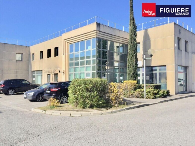 415 Rue Claude Nicolas Ledoux, Aix-en-Provence à louer - Photo de l’immeuble – Image 1 sur 40