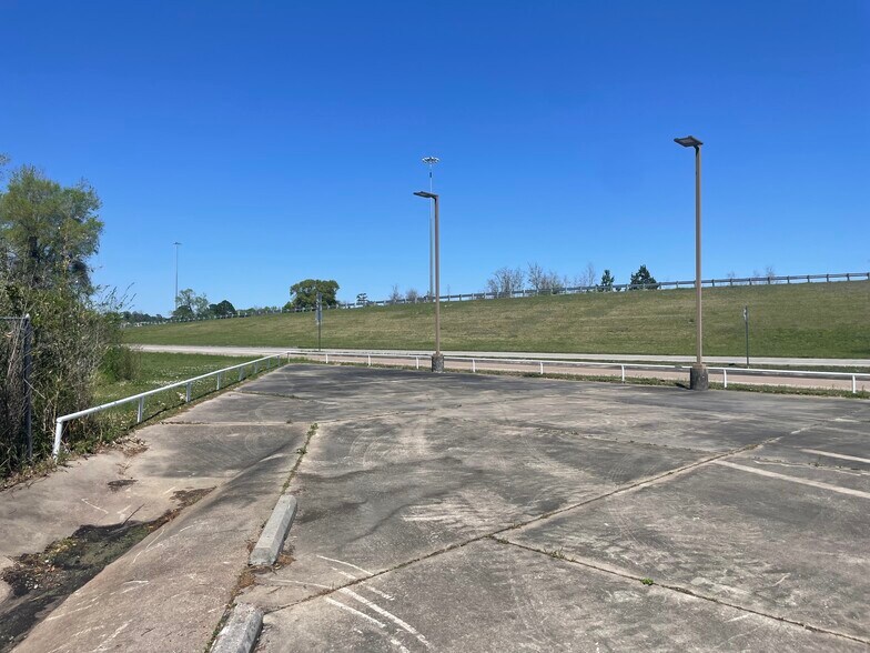 3105 eastex, Beaumont, TX à louer - Photo de l’immeuble – Image 3 sur 4