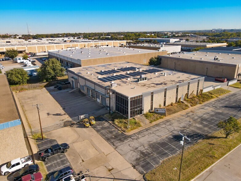 2125 Vanco Dr, Irving, TX à louer - Photo de l’immeuble – Image 1 sur 19