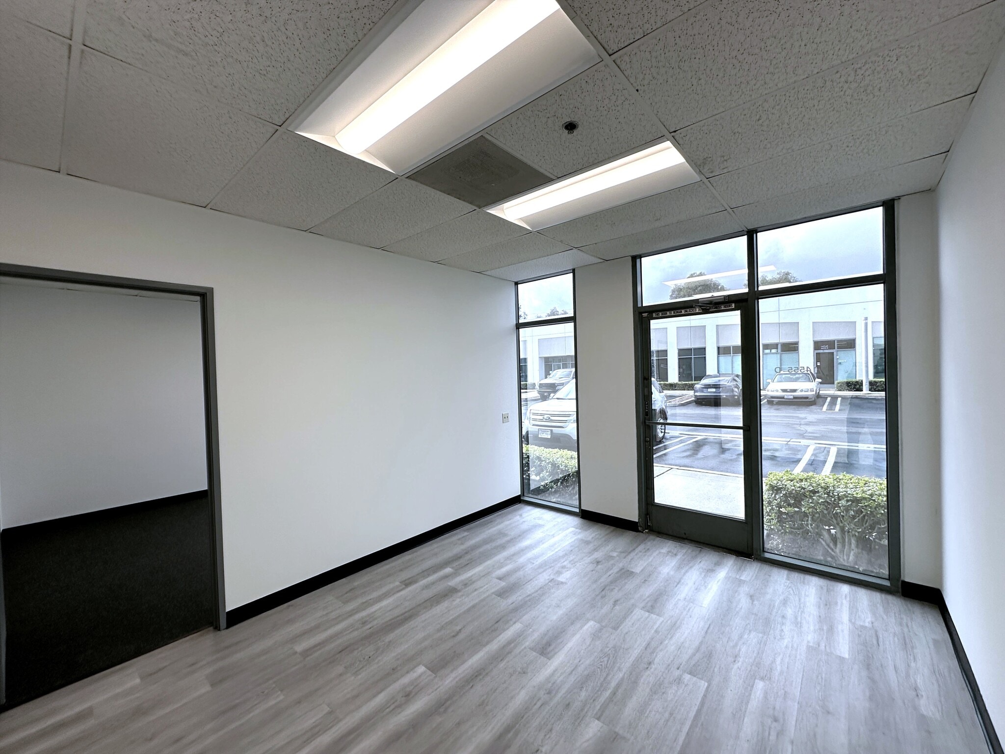 14525 Valley View Ave, Santa Fe Springs, CA à louer Photo intérieure– Image 1 sur 5