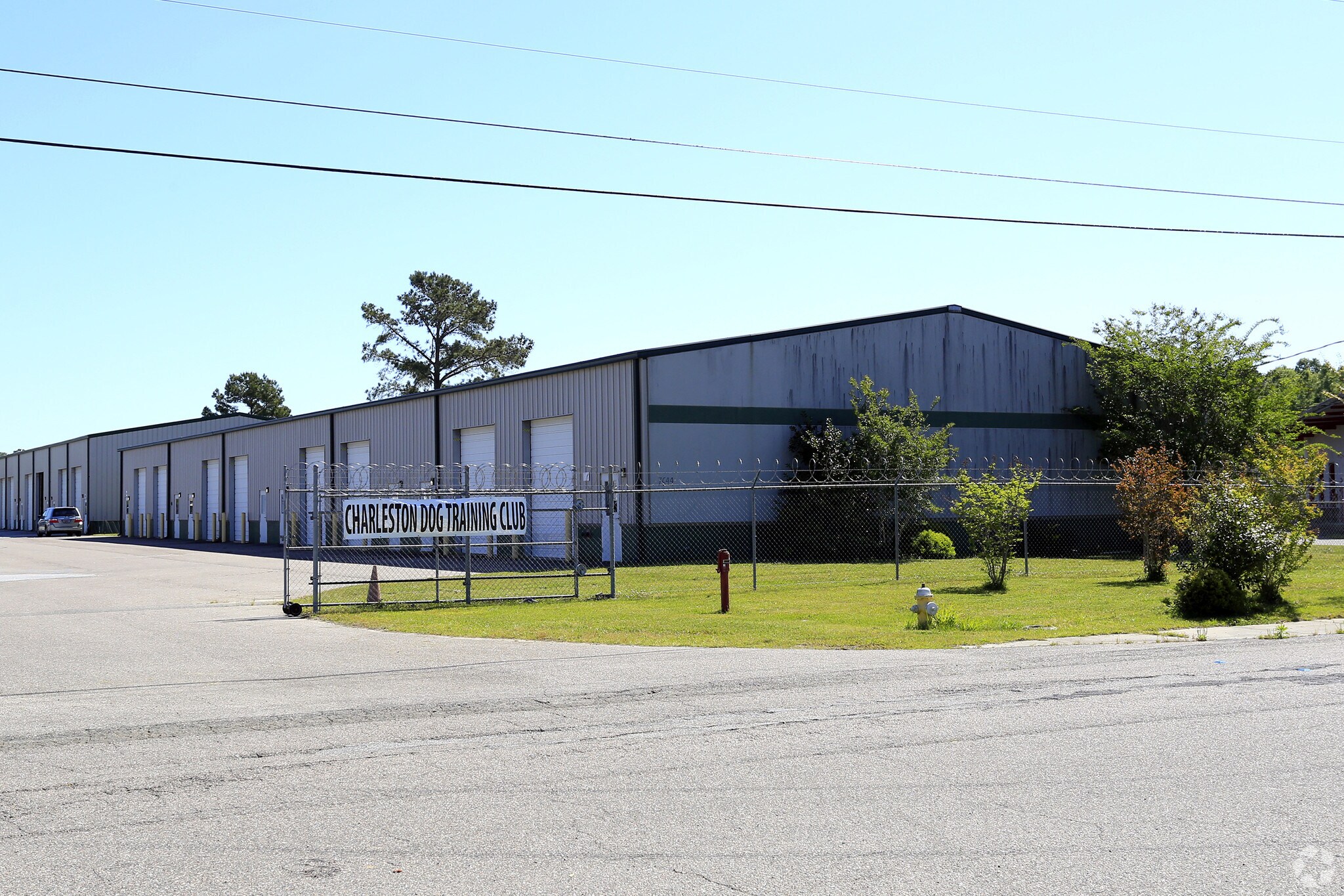 7644 Southrail Rd, North Charleston, SC à louer Photo principale– Image 1 sur 18