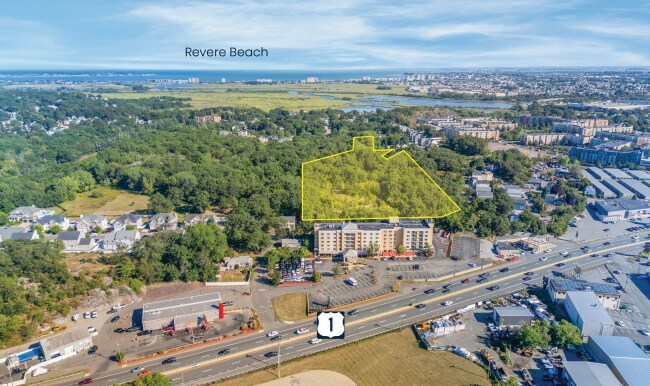 35 Morris St, Revere, MA à vendre - Photo de l’immeuble – Image 3 sur 6