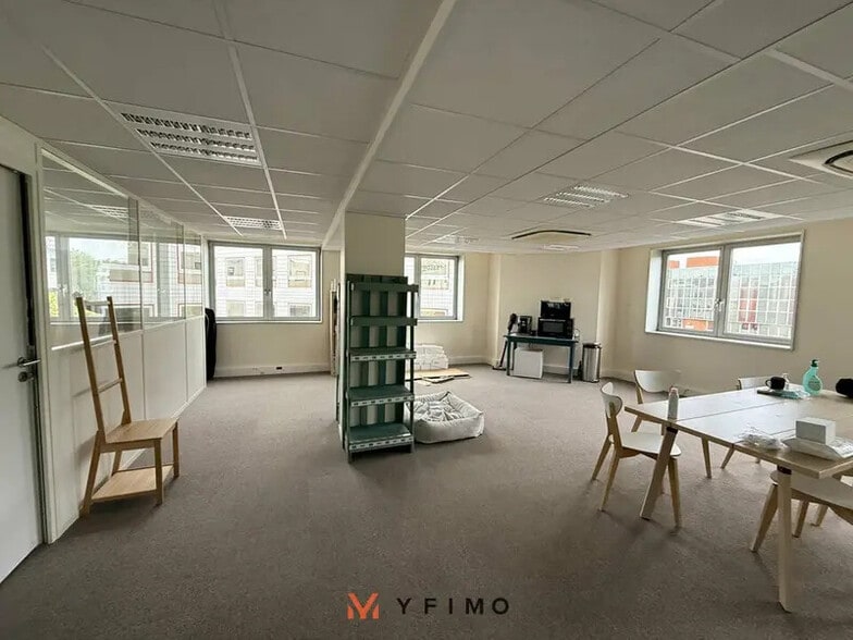 Bureau dans Le Pecq à louer - Photo intérieure – Image 2 sur 8