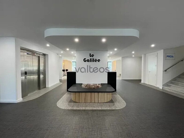 185 Rue Galilée, Labège à louer - Hall d’entrée – Image 2 sur 11