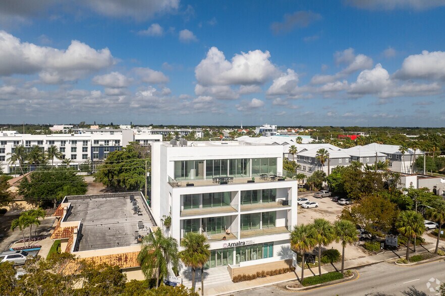 246 NE 6th Ave, Delray Beach, FL à vendre - Photo de l’immeuble – Image 2 sur 4