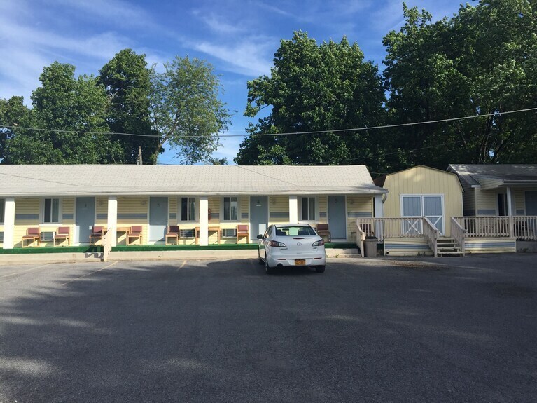 Motel & House portefeuille de 1 biens à vendre sur LoopNet.fr Photo de l’immeuble– Image 1 sur 10