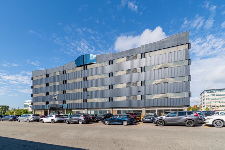 979 Av De Bourgogne, Québec, QC à louer - Photo de l’immeuble – Image 2 sur 5