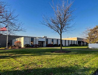 Plus de détails pour 15501 Industrial Pky, Cleveland, OH - Industriel/Logistique à vendre