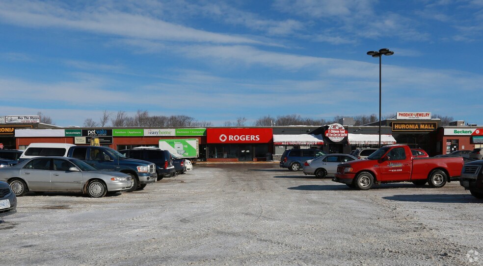 9225 Highway 93, Midland, ON à louer - Photo de l’immeuble – Image 3 sur 5