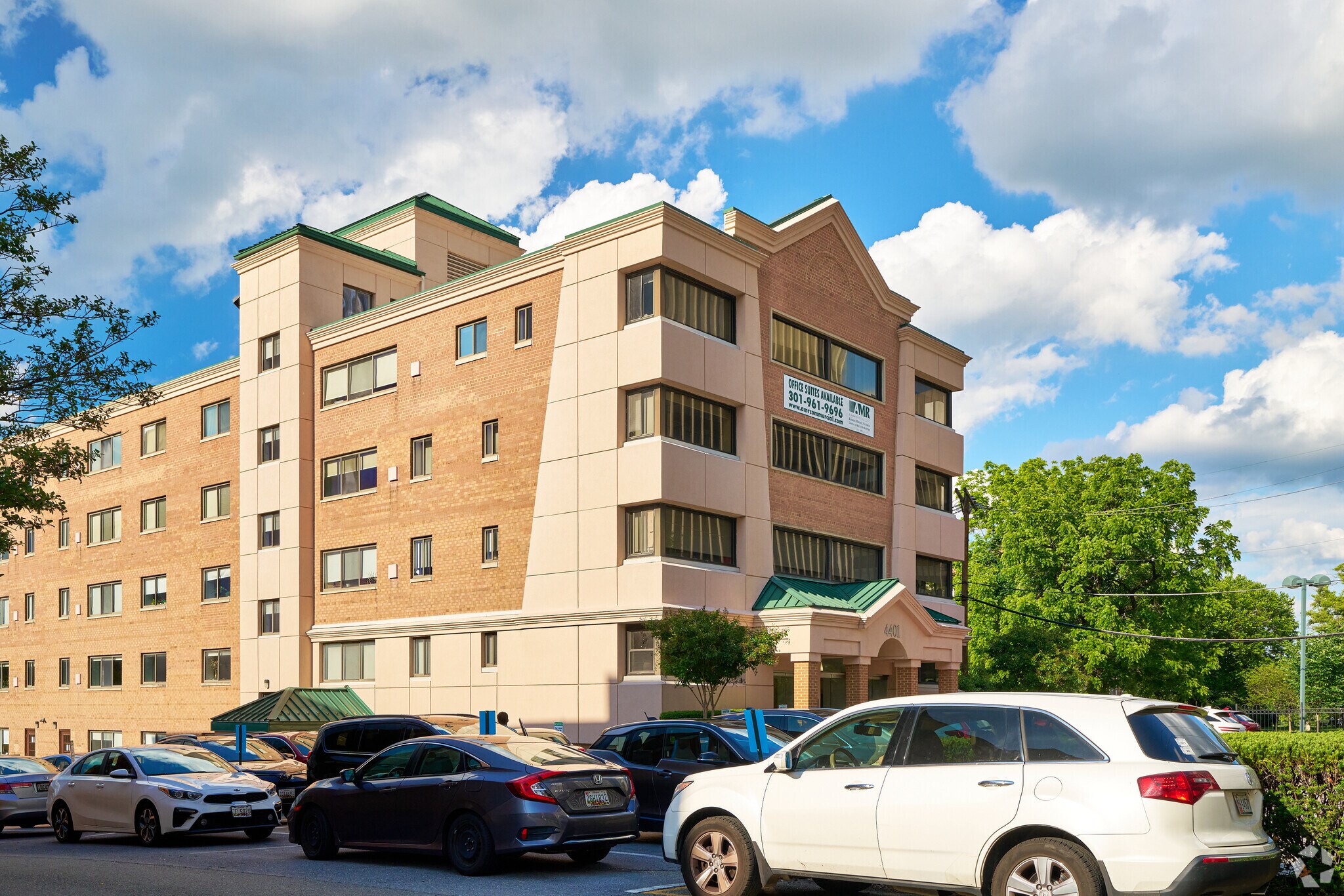 4401 East-West Hwy, Bethesda, MD à louer Photo principale– Image 1 sur 5
